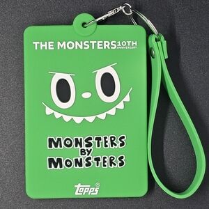 TOPPS CHROME SILICONE CASE HOLDER KEYCHAIN RING WITH CARD